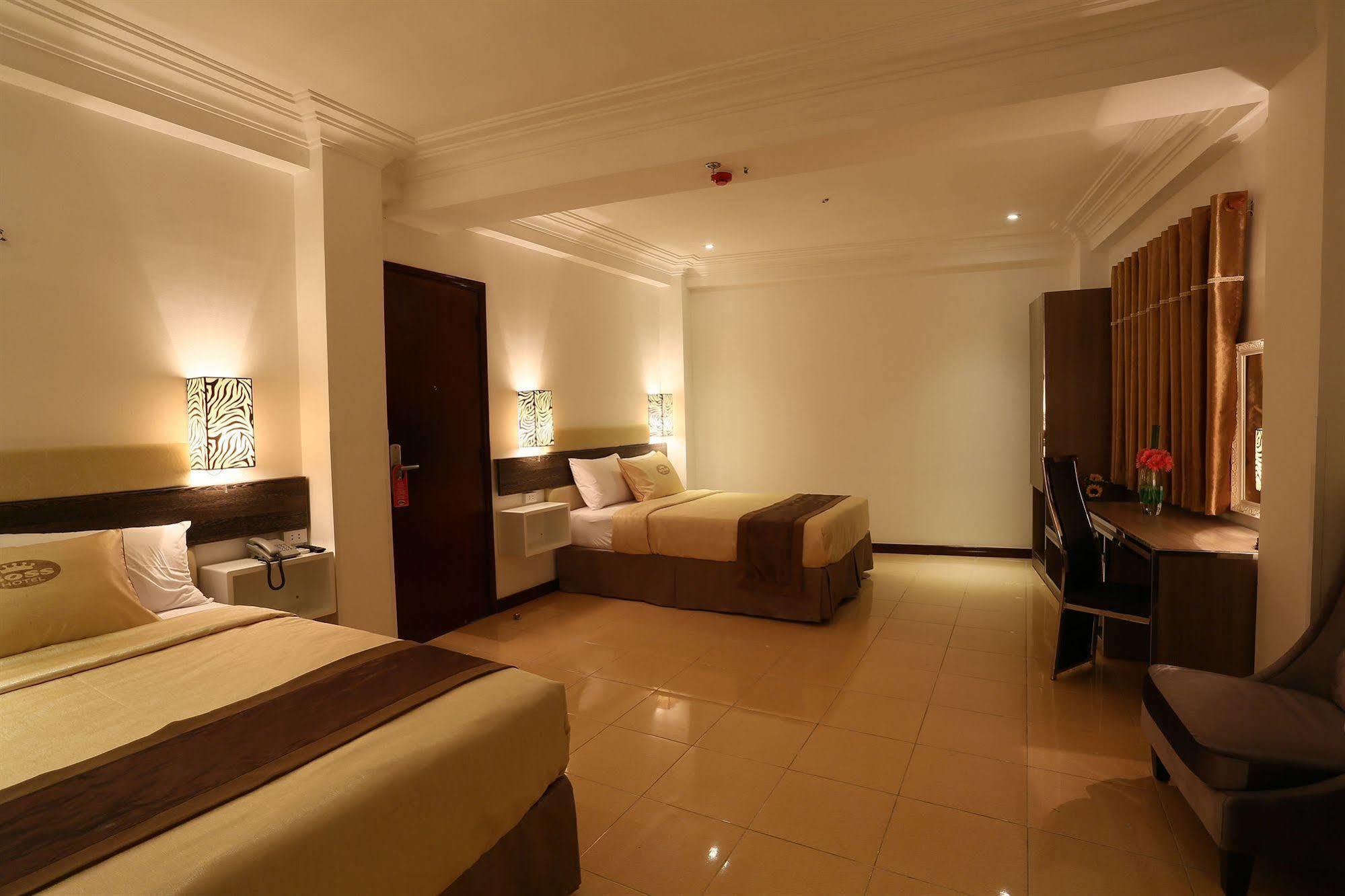 A25 Hotel - 14 Pho Duc Chinh Thành Pho Ho Chí Minh Esterno foto