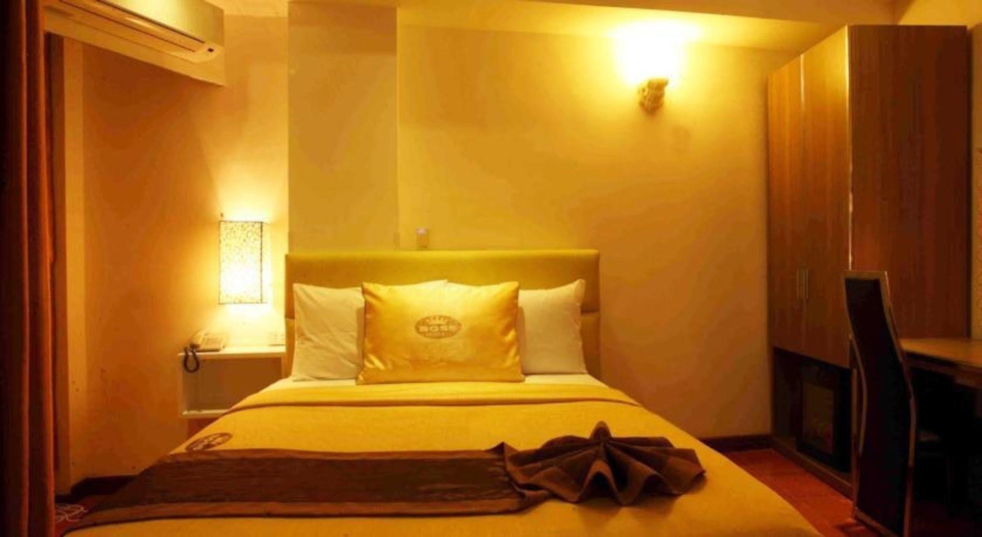 A25 Hotel - 14 Pho Duc Chinh Thành Pho Ho Chí Minh Esterno foto